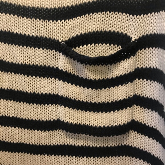 American Eagle navy white striped light sweater - Picture 2 of 6